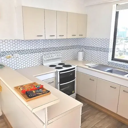 Beachside Apartment In The Heart Of Surfers Paradise - Free Parking Gold Coast Exterior photo